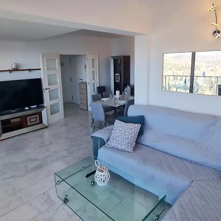 Highrise With Amazing Sea Views